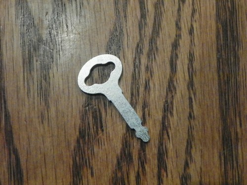 Key for bentwood case - for,